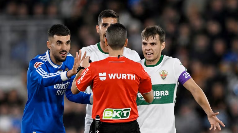 Clasificación de LaLiga EA Sports sin los errores del VAR