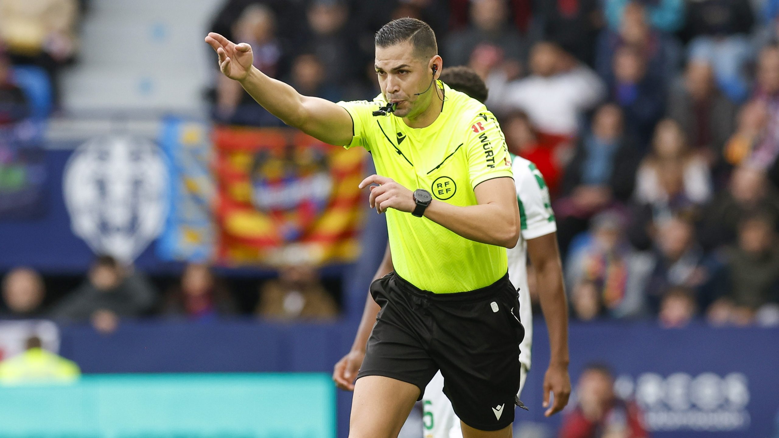 Lax Franco, favorito para el ascenso